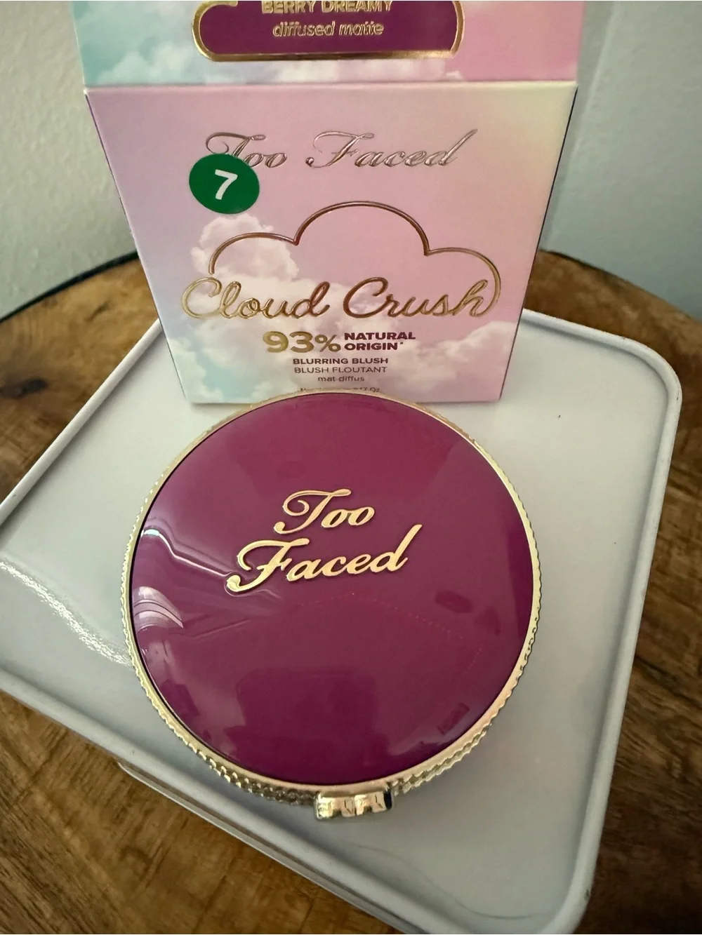Too Faced Cloud Crush Blurring Blush – Berry dreamy. NIB